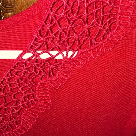 Red V-Neck Tee - Picture 3 of 4